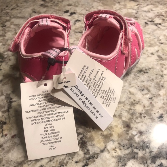 NWT - Baby Size 4 - Pink Shoes - Picture 4 of 4